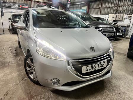 PEUGEOT 208 1.2 VTi PureTech Allure