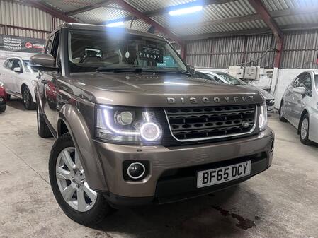 LAND ROVER DISCOVERY 4 3.0 SD V6 SE Tech