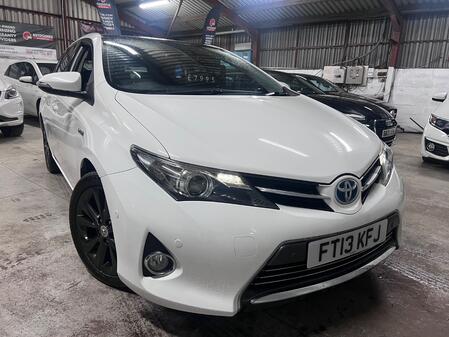 TOYOTA AURIS 1.8 VVT-h Excel