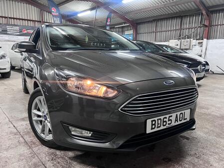 FORD FOCUS 1.0 T EcoBoost Zetec